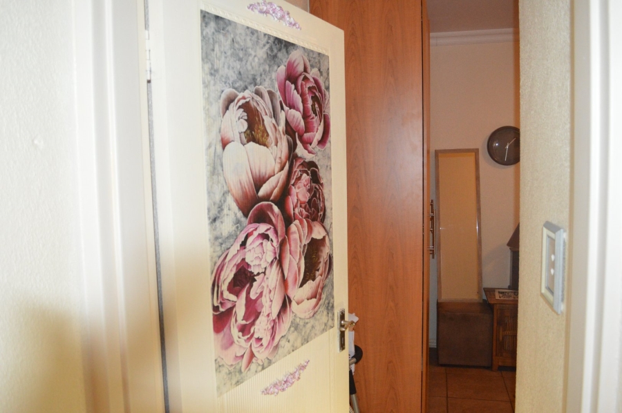 3 Bedroom Property for Sale in Wilkoppies North West